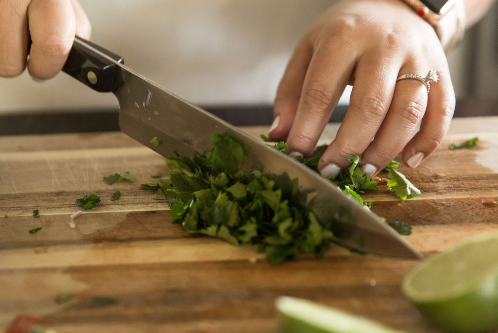 Best quick and easy Guacamole and Pico De Gallo recipe with onions and garlic 1